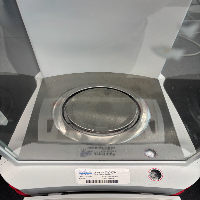 OHAUS Explorer Analytical Balance image 1